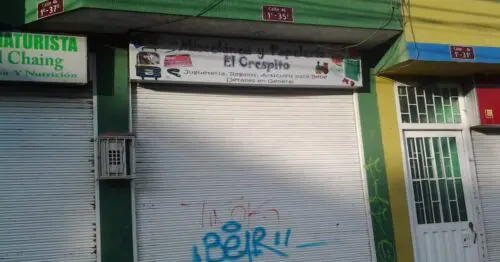 MISCELANEA Y PAPELERIA EL CRESPITO MISCELANEA Y PAPELERIA EL CRESPITO